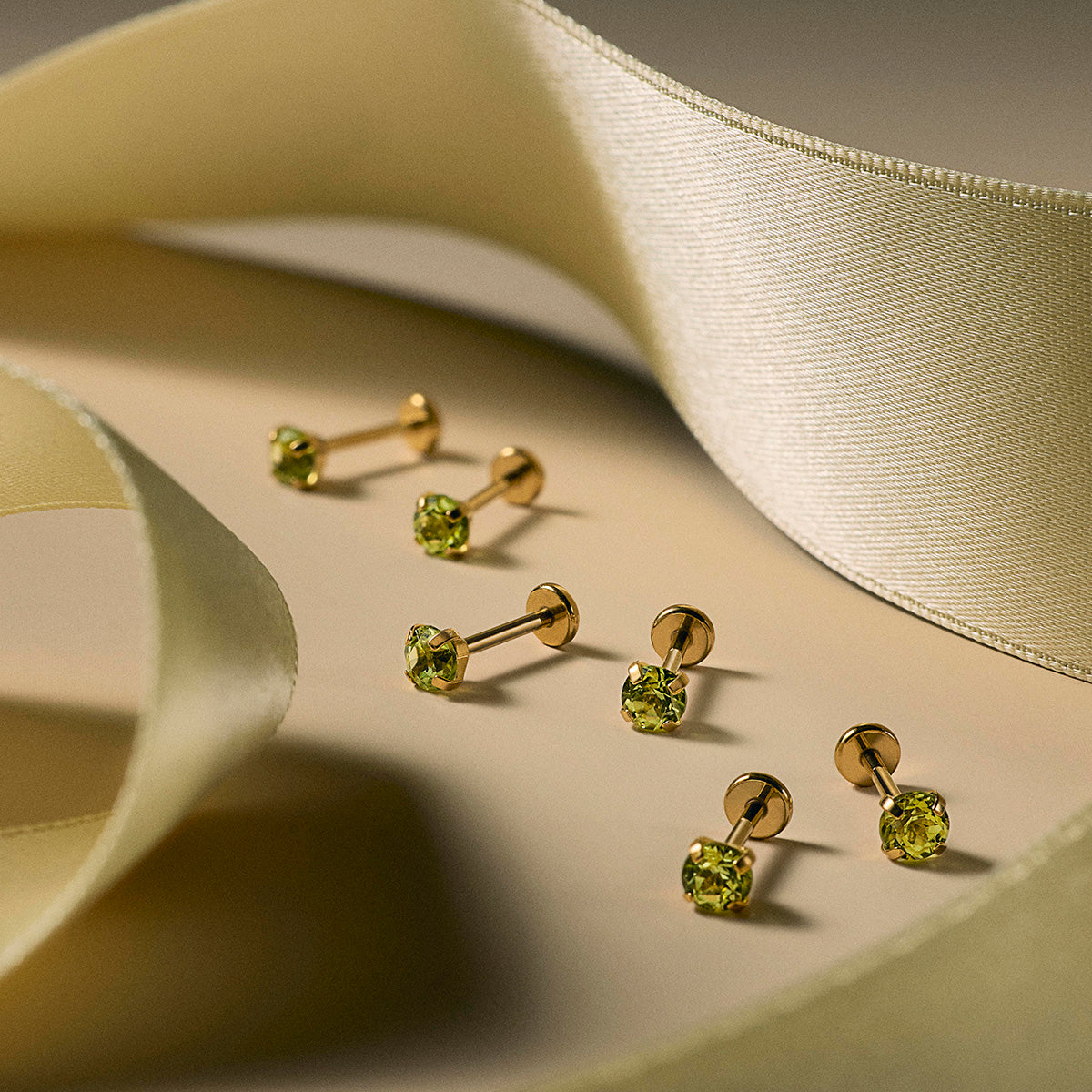 Peridot Nap Earrings (Gold)