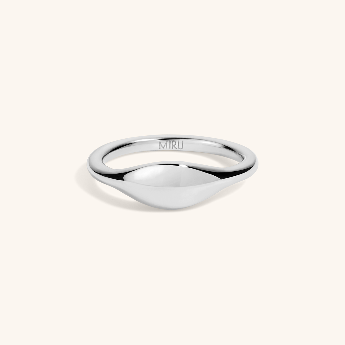 Echo Ring in silver – front view