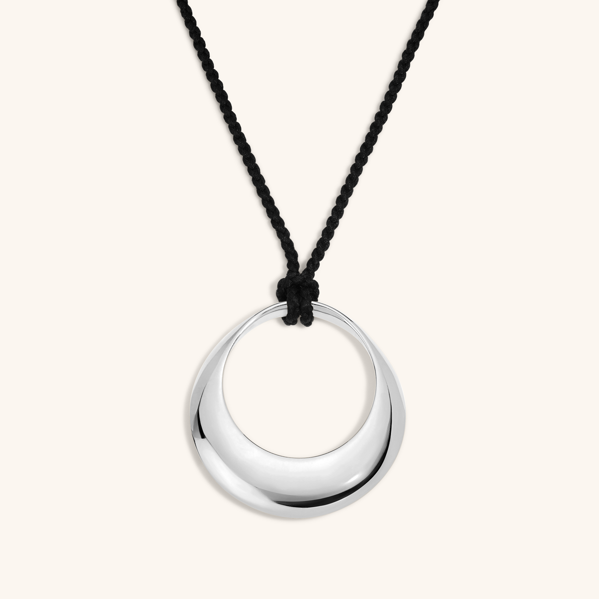 Equilibrium Cord Pendant, Large in silver – pendant detail 2
