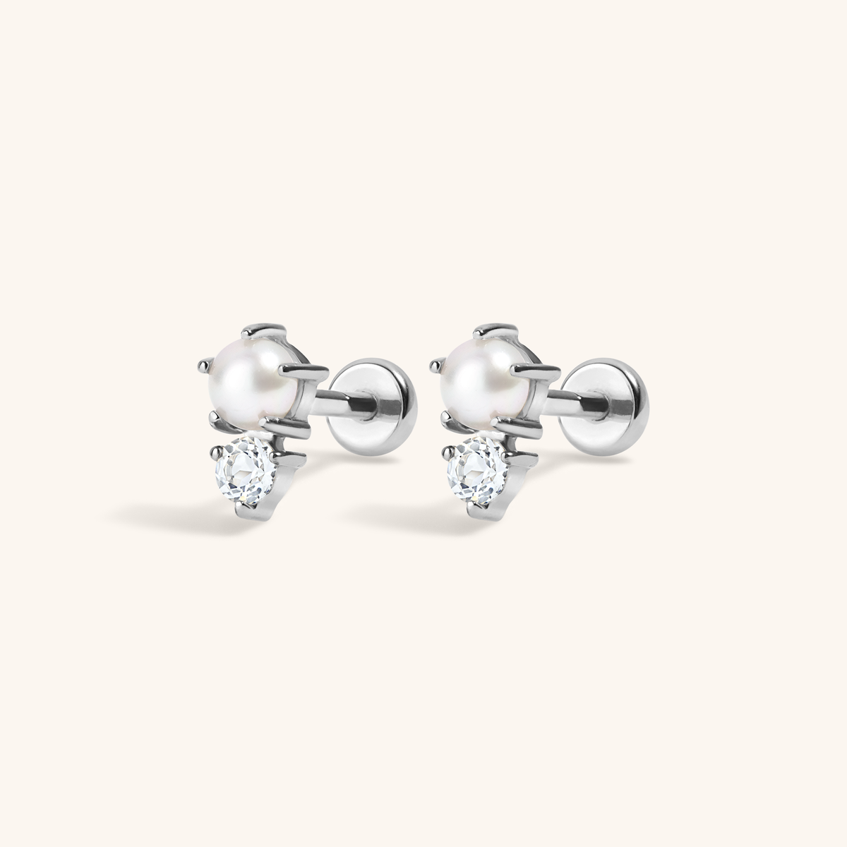Pearl and White Topaz Nap Earrings (Silver)