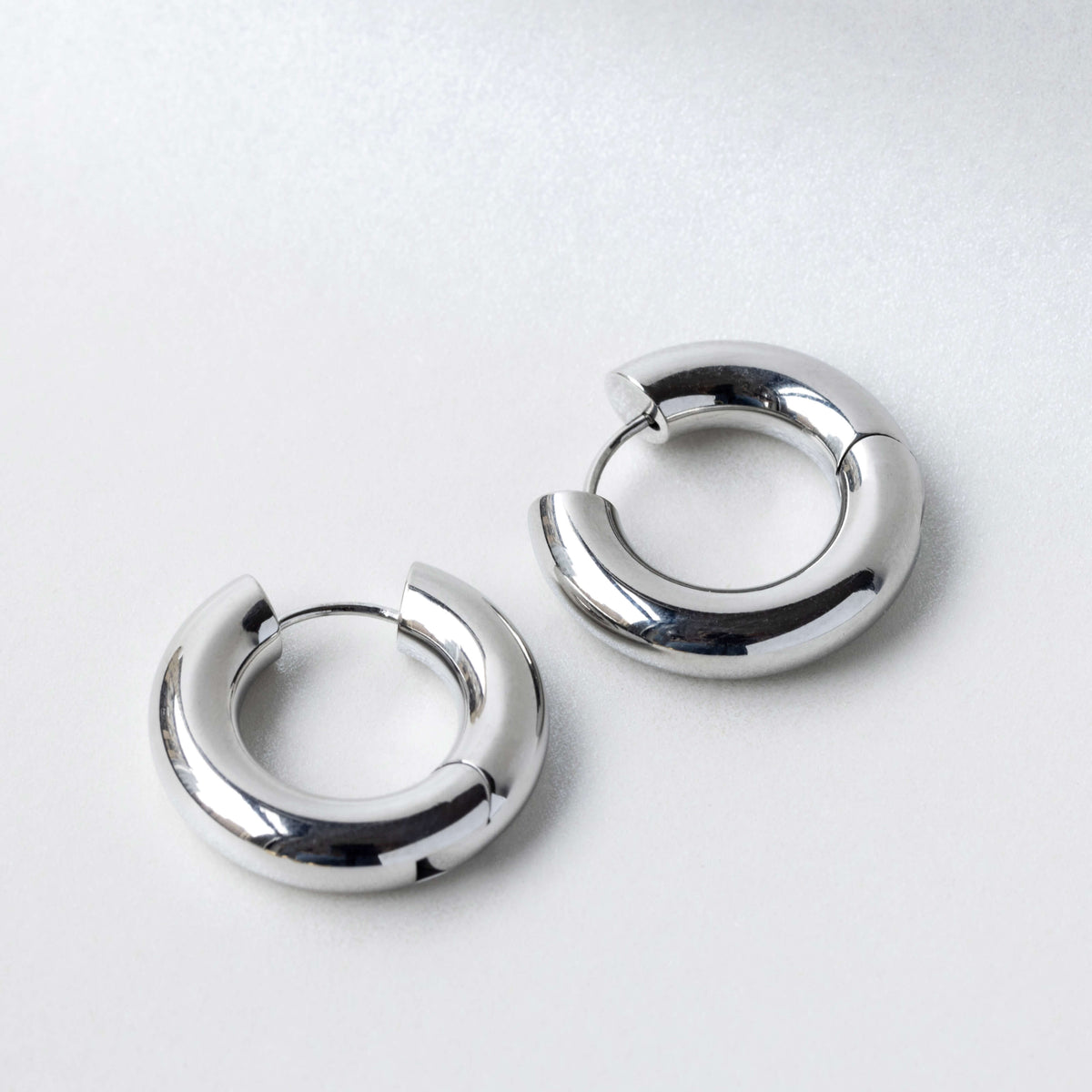 Every Body Hoop, 26mm in Silver