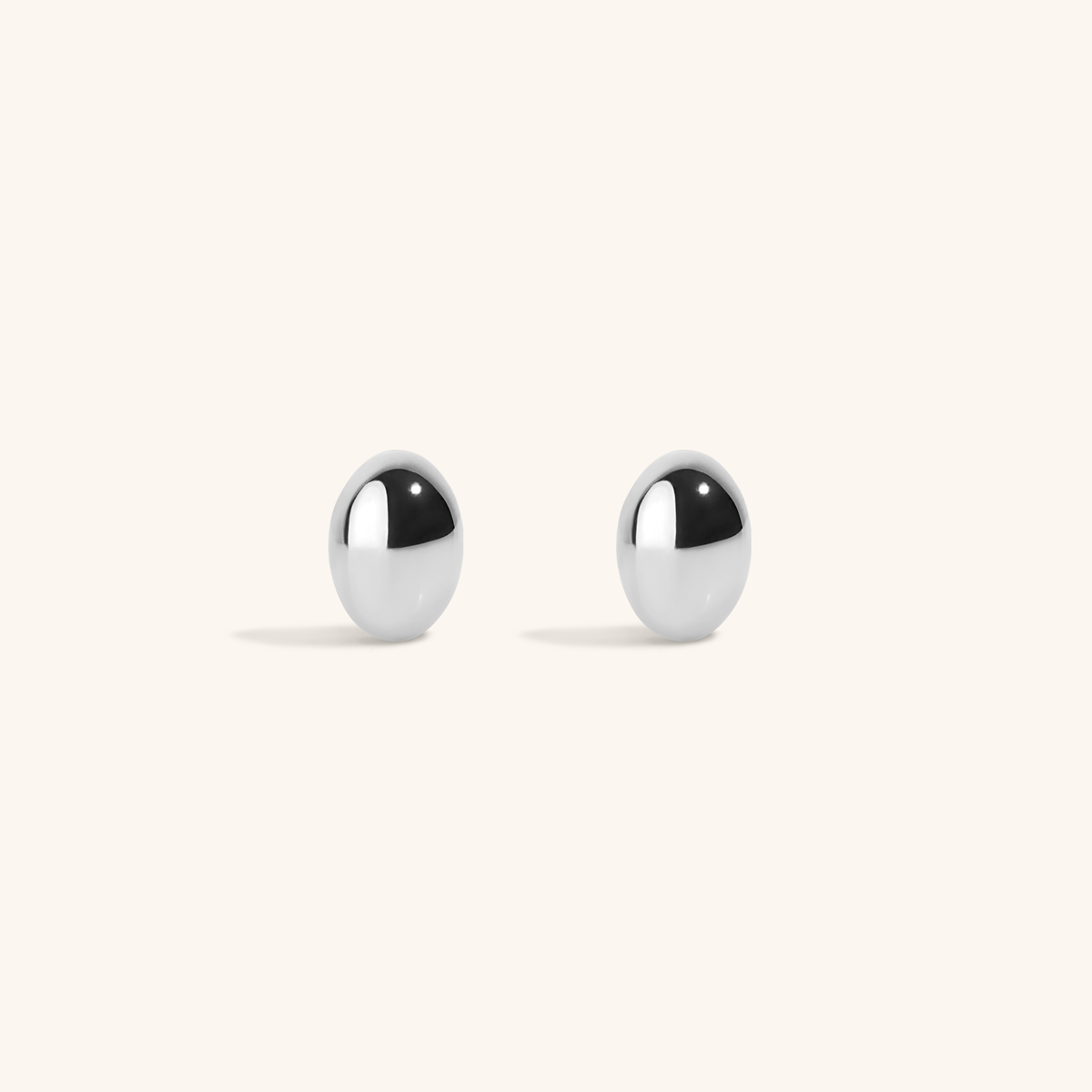 Oval Studs in Titanium - Silver