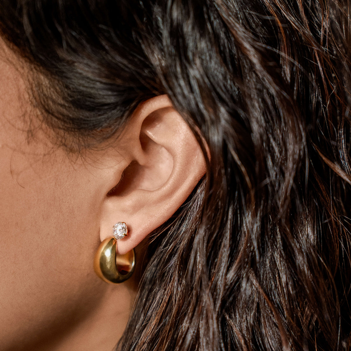 Everyday Icons Duo (Gold) on model