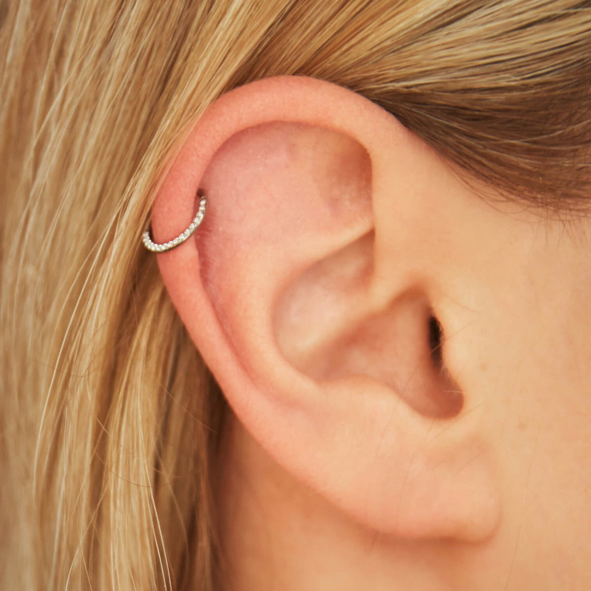 Cosmic Cartilage Hoop on model (Titanium - Silver)